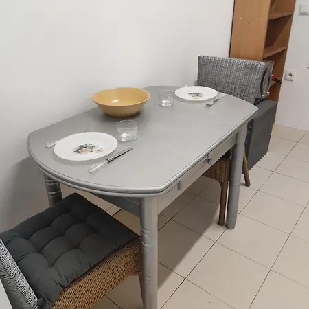 Lisbon, Cozy T1 In Historical Center, Penha De Franca, * Lisbon