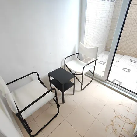 Apartment Lisbon, Cozy T1 In Historical Center, Penha De Franca, *