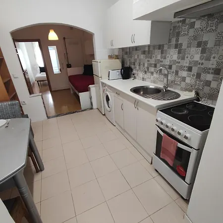 Lisbon, Cozy T1 In Historical Center, Penha De Franca, *